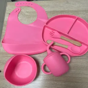 Set Vajilla En Silicona+tapete agua bebe