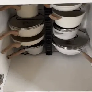 Estante organizador de ollas