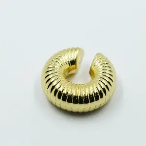 EARCUFF DORADO CUNCHY GRANDE