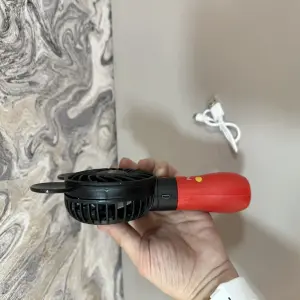 Ventilador recargable mickey
