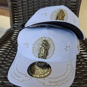 Gorra Virgen Blanca Espigas Doradas