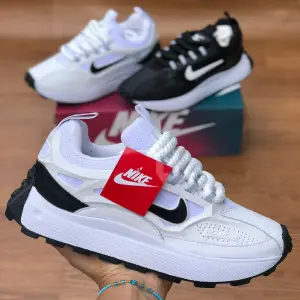 Nike Bailleli Blanco J.