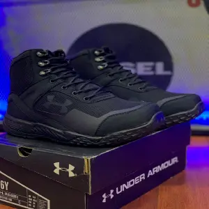 BOTA UNDER