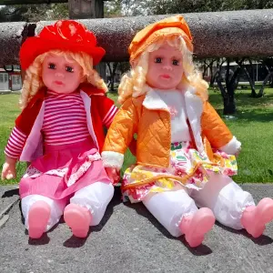 Muñeca Canta Conmigo