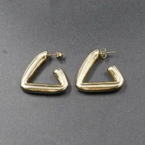 ARETE TRIANGULO GRUESITO DORAD-PLATE-ROS