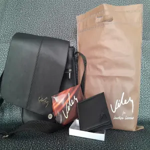 Dúo Vélez Bolso Carriel 27cm + Billetera