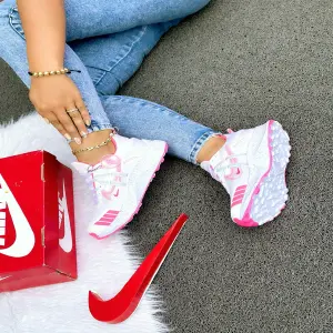 NIKE GORETEX DAMA