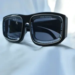 LOUIS VUITTON CUADRADA
