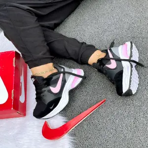 NIKE 2 CHULOS