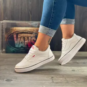 VANS DAMA