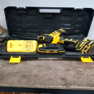 MINI MOTOSIERRA INALÁMBRICA 60V