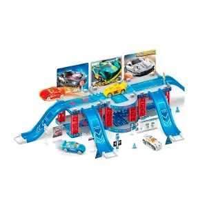 La Pista de carros deportivos racing con