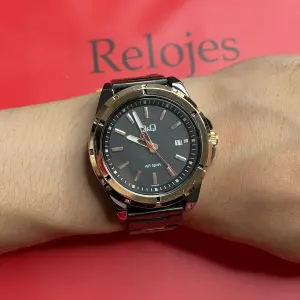 Reloj Qyq Hombre A472j422y Calendario