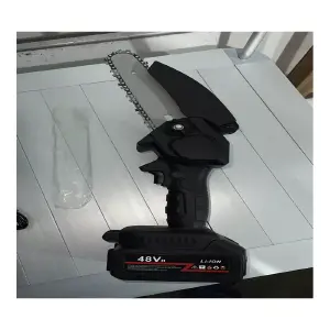 Mini Motosierra Electrica Facil Manejar