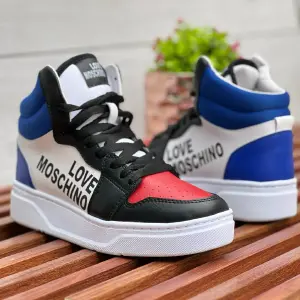 Botin Moschino R92
