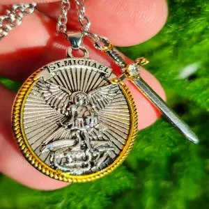 Collar San Miguel Arcangel