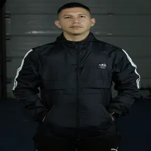 CHAQUETAS CORTAVIENTOS: Protección y Estilo Inigualables - CHAQUETAS CORTAVIENTOS 🔝