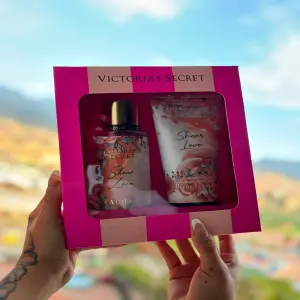 ESTUCHE VICTORIA SECRET(SPLASH+CREMA 200