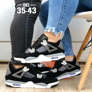 BOTA JORDAN RETRO 4