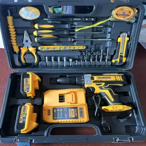 Taladro 36 voltios Con Accesorios Tipo D