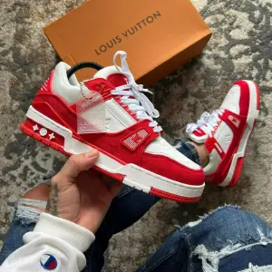 zapatos louis vuitton trainer rojos