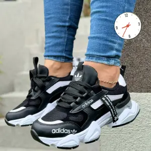 Adidas corazón