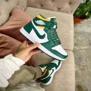 NIKE RETRO 1 DAMA Y CABALLERO