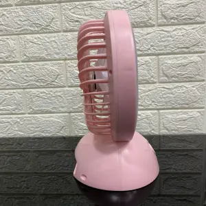VENTILADOR CON LUZ Y PANEL SOLAR