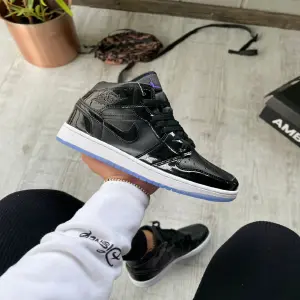 Jordan Retro 1 Charol DAMA Y CABALLERO