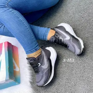 NIKE DAMA