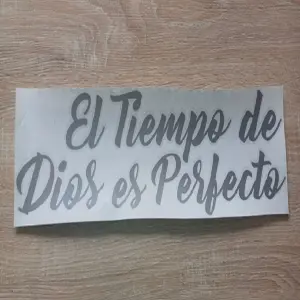 RELOJ 3D 50X50 CM +FRASE EN VINILO