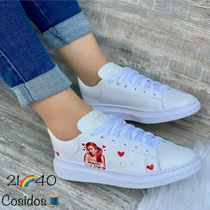 Tenis infantiles de Karol G