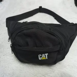 CANGURO NEGRO CAT