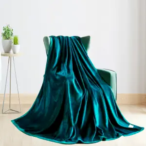 Manta Esencial Unicolor Esmeralda Extra