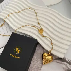 Collar Lana Del Rey