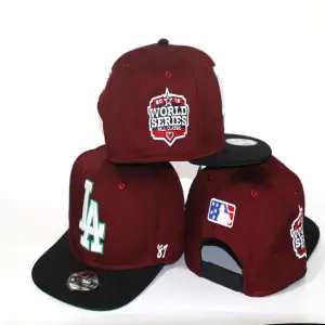 Gorra LA plana vinotinto