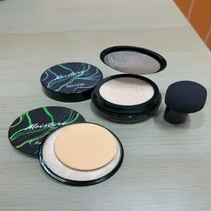 COMBO BASE Y POLVOS TRASLUCIDOS MOISTURE