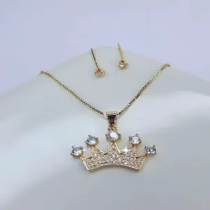 JUEGO DE CADENAS CORONA BLANCA