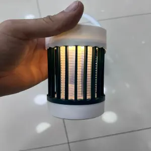 Lámpara Mata Moscas Portátil