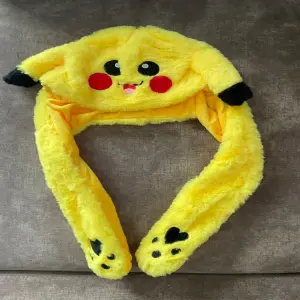 Gorro de luces y orejas móviles