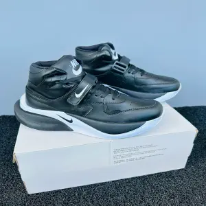 NIKE CIERRE NUEVA