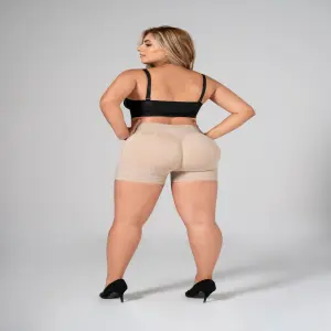 SHORT TIPO FAJA TALLE MEDIO