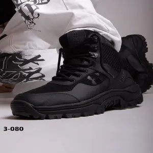 BOTA UNDER ARMOUR