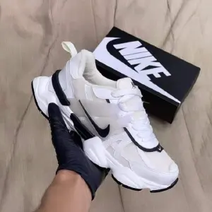 NIKE DEPORTIVO