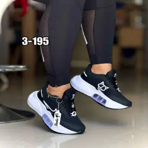 Zapatillas Naked Wolfe🦊😍
