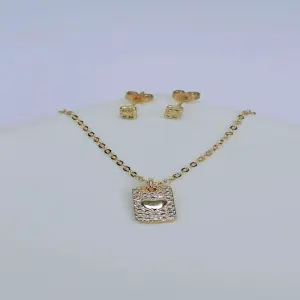 JUEGO DE CADENAS PLACA DE CORAZON