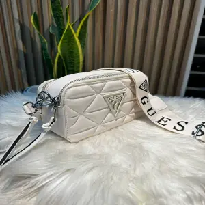 BOLSO GUESS