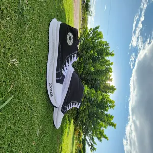 BOTA CONVERSE NEGRA