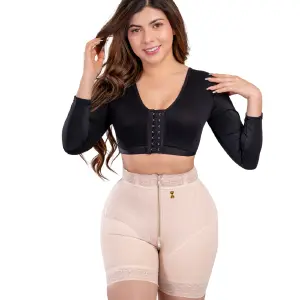 Brasier posquirurgico con manga y realce