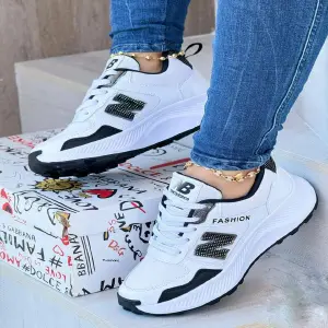New Balance Fashion Blanco Negro Dama
